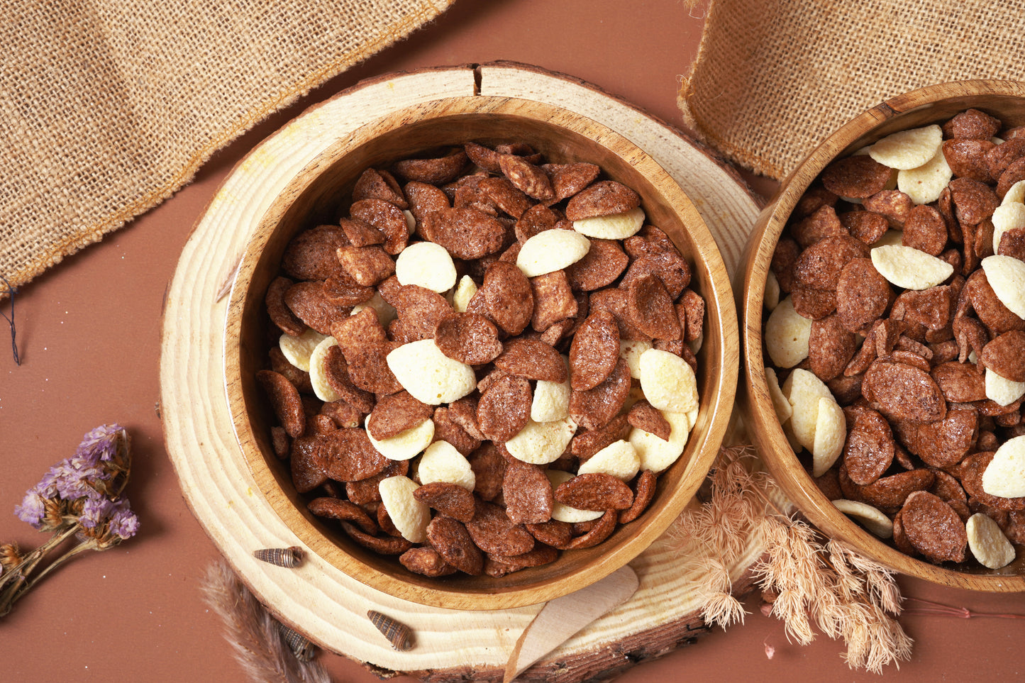 Elegant Wooden Bowl – Rustic & Eco-Friendly Tableware